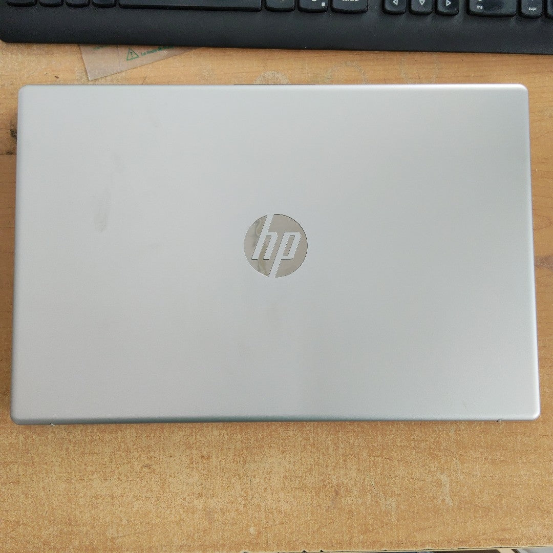 LAPTOP HP 15-FC0240LA (2026) 512 GB SSD 8 GB RAM (SEMINUEVO)