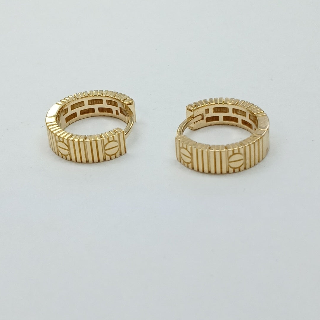 HUGGIES ORO 14K 2.8 (NUEVO)
