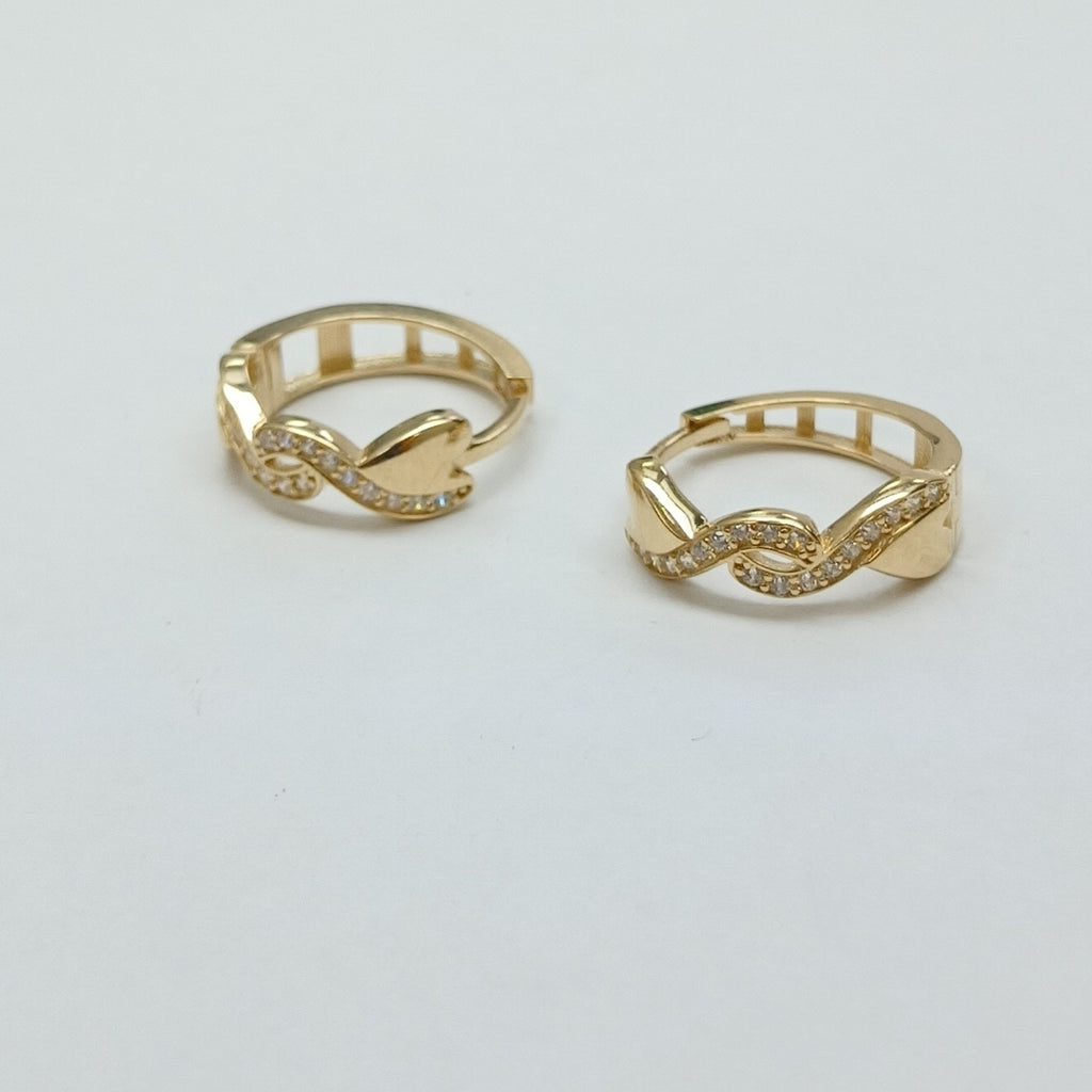 HUGGIES ORO 14K 2.4 (NUEVO)