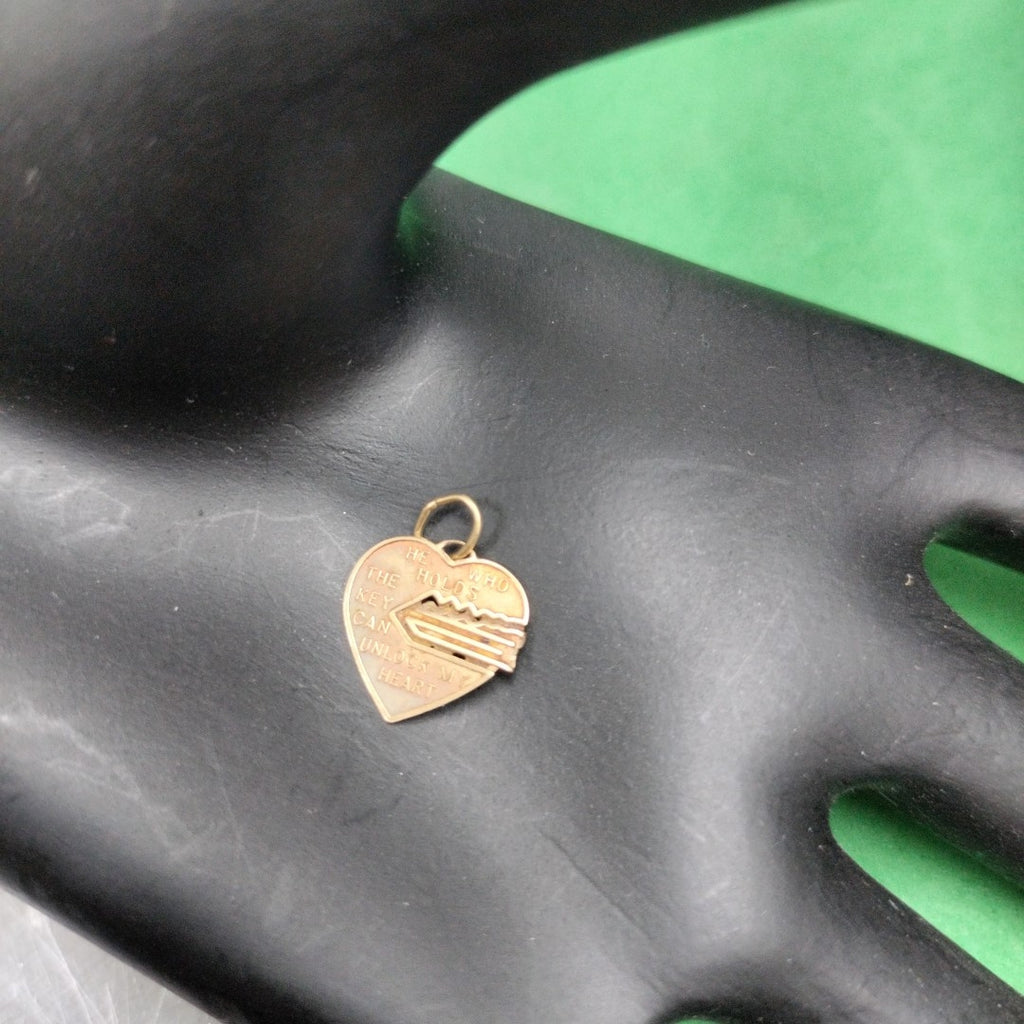 DIJE ORO 14 K 0.5 GRMS (SEMINUEVO)