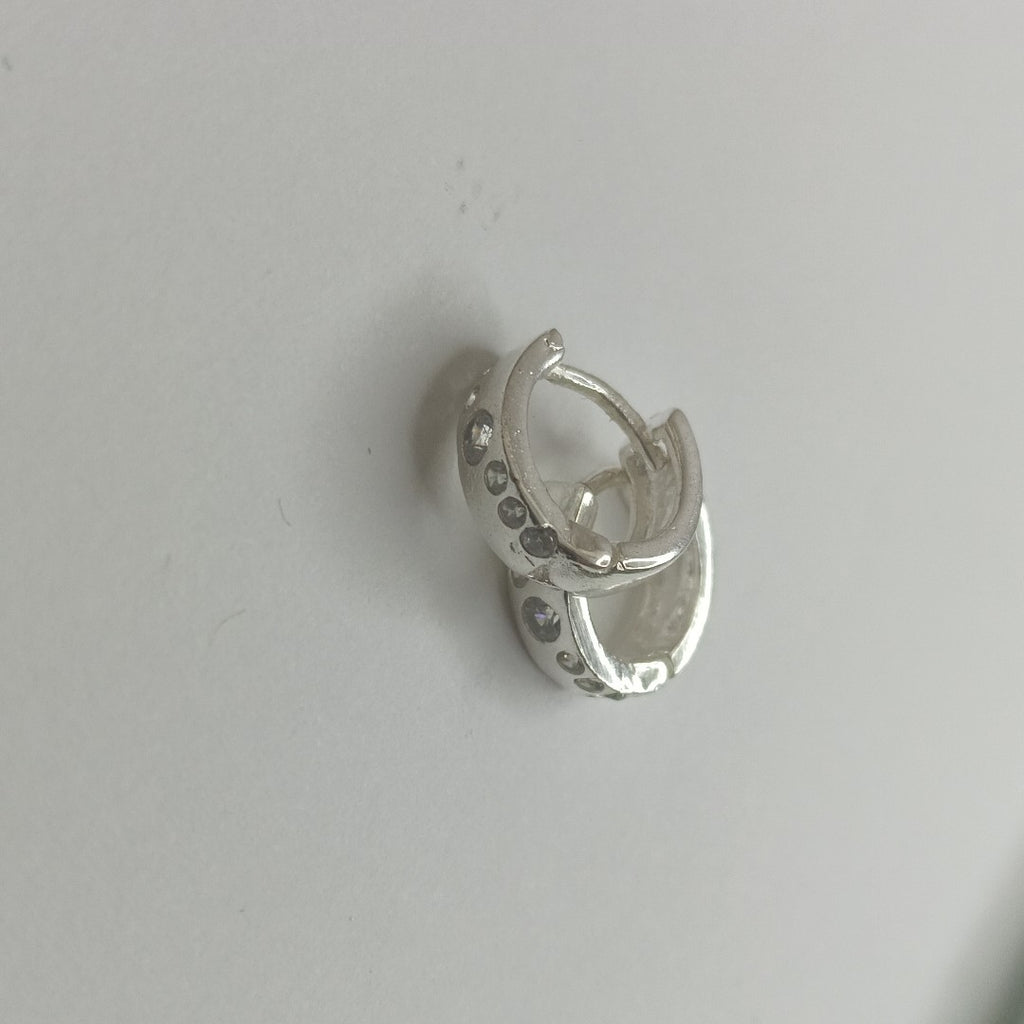 ARRACADAS C/CIRCONIAS PLATA .925 2.4 GR (NUEVO)