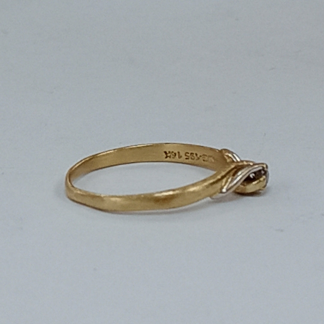 ANILLITO, SOLITARIO ORO, ORO COMBINADO 14 K 1.7 GRMS (SEMINUEVO)