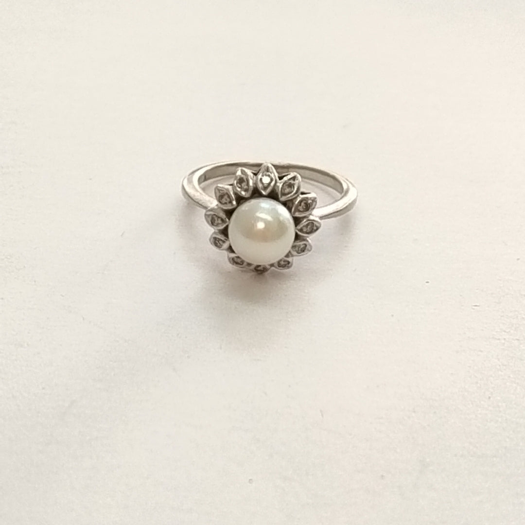 ANILLITO ORO BLANCO 10 K 4.4 GRMS (SEMINUEVO)