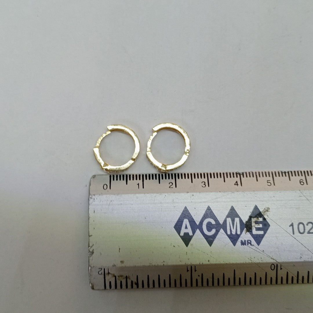 ARETES ARRACADAS C CIRCONIAS 10K 2.7 GR (NUEVO)