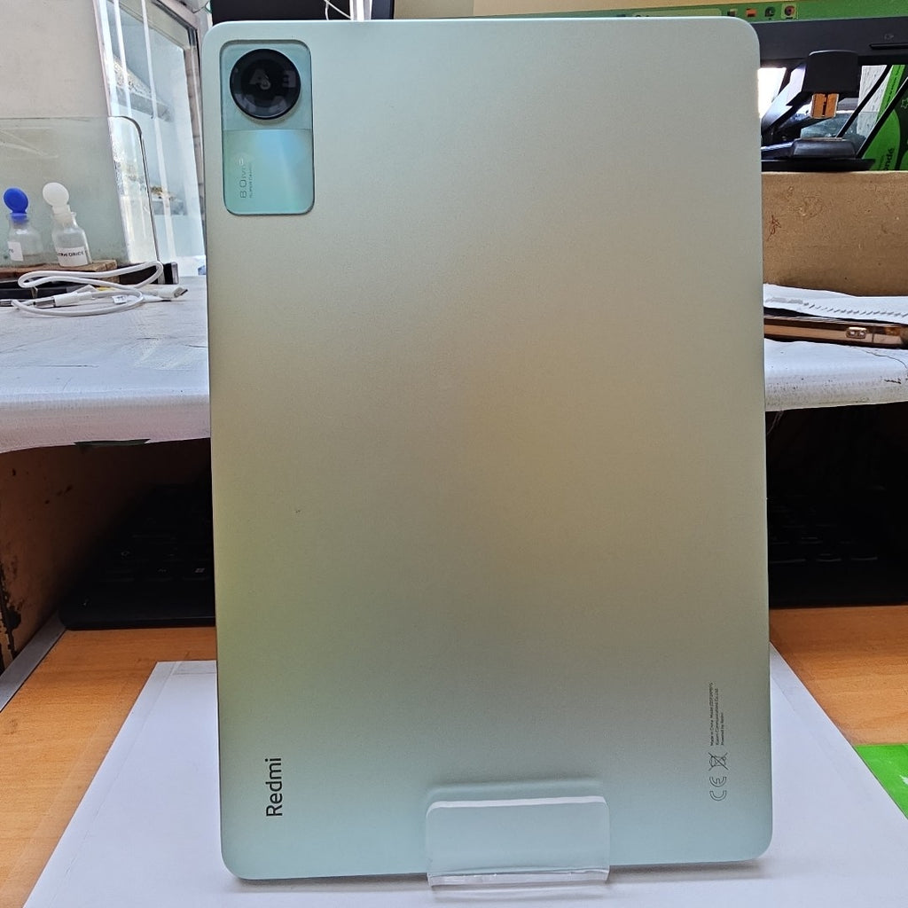 TABLETA XIAOMI REDMI PAD SE 23073RPBFG (2023) 256 GB 8 GB RAM (SEMINUEVO)