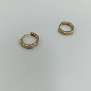 ARETES HUGGIES C CIRCONIAS 14K 1.8 GR (NUEVO)