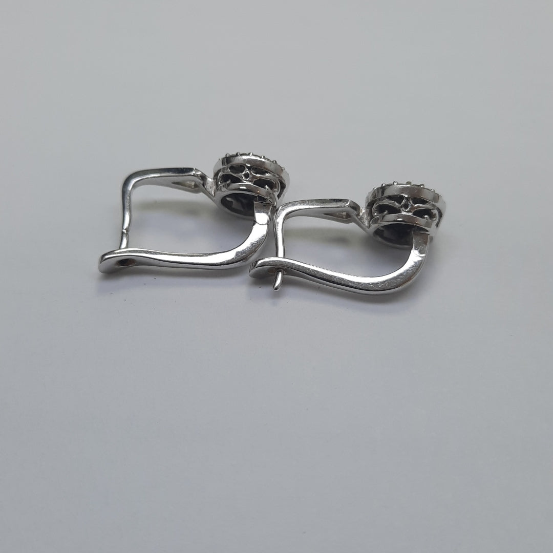 ARETES PAR ORO BLANCO 14 K 3.8 GRMS (SEMINUEVO)