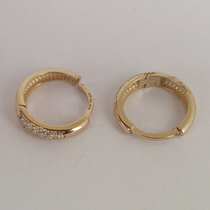 HUGGIES ORO 14K 1.5 (NUEVO)