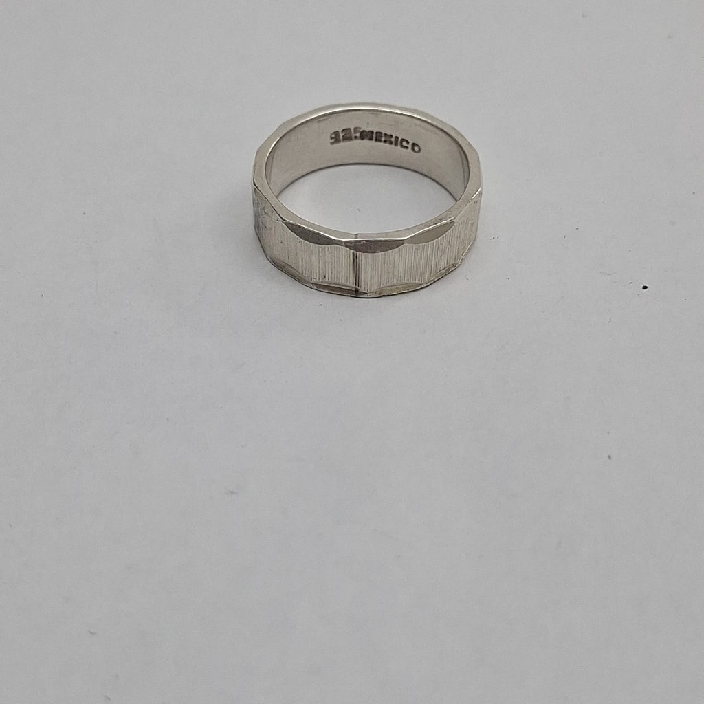 ANILLITO PLATA 6.1 GRMS (SEMINUEVO)