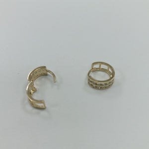 ARETES HUGGIES C CIRCONIAS 14K 1.7 GR (NUEVO)