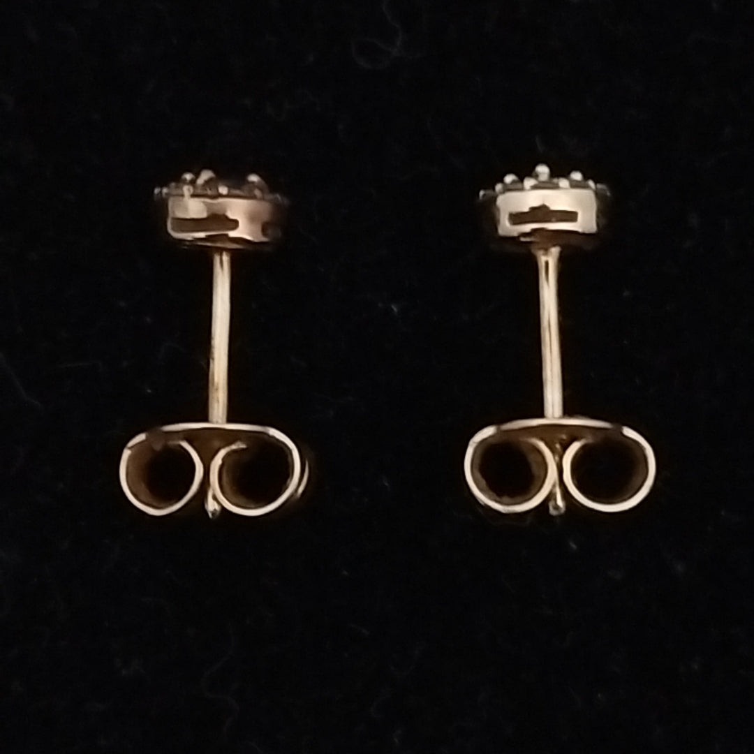 ARETES PAR ORO 14 K 1 GRMS (SEMINUEVO)