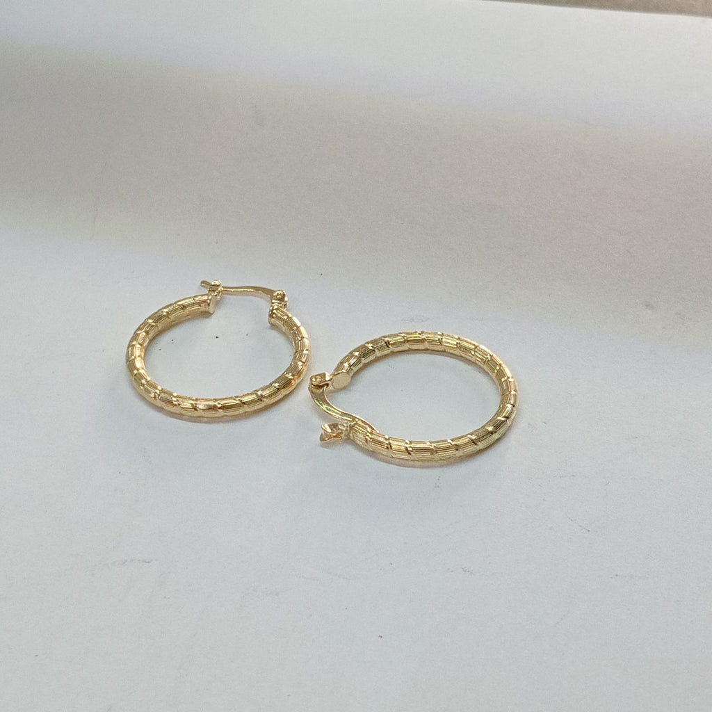 ARETES ARRACADAS LABRADAS 14K 3.3 GR (NUEVO)
