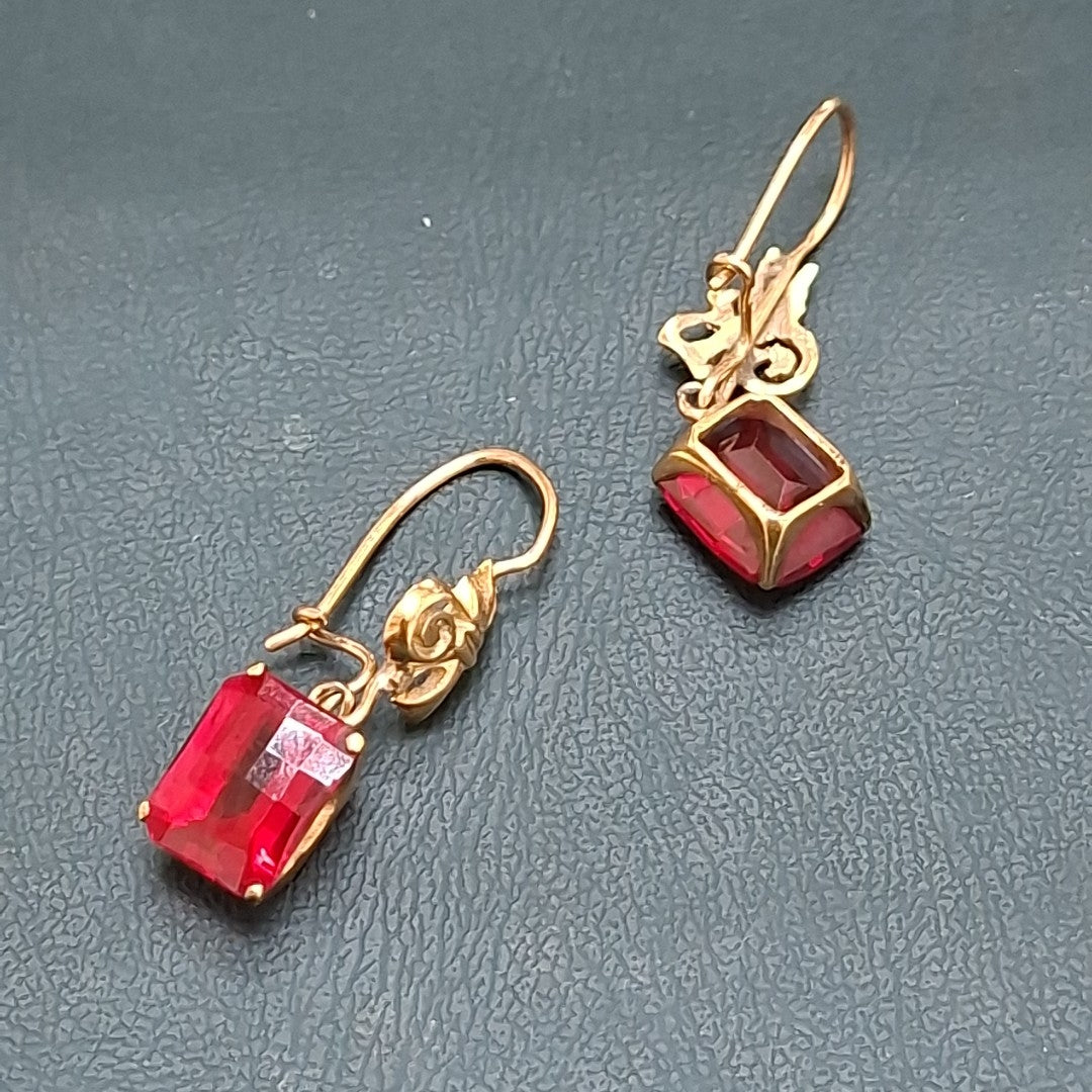 ARETES PAR ORO 10 K 4.4 GRMS (SEMINUEVO)
