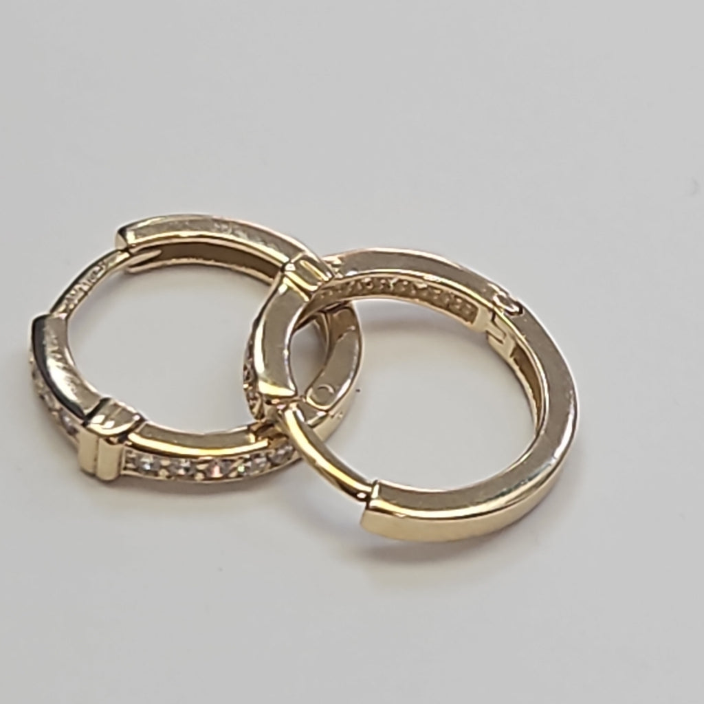 ARETES HUGGIES C CIRCONIA 14K 1.8 GR (NUEVO)