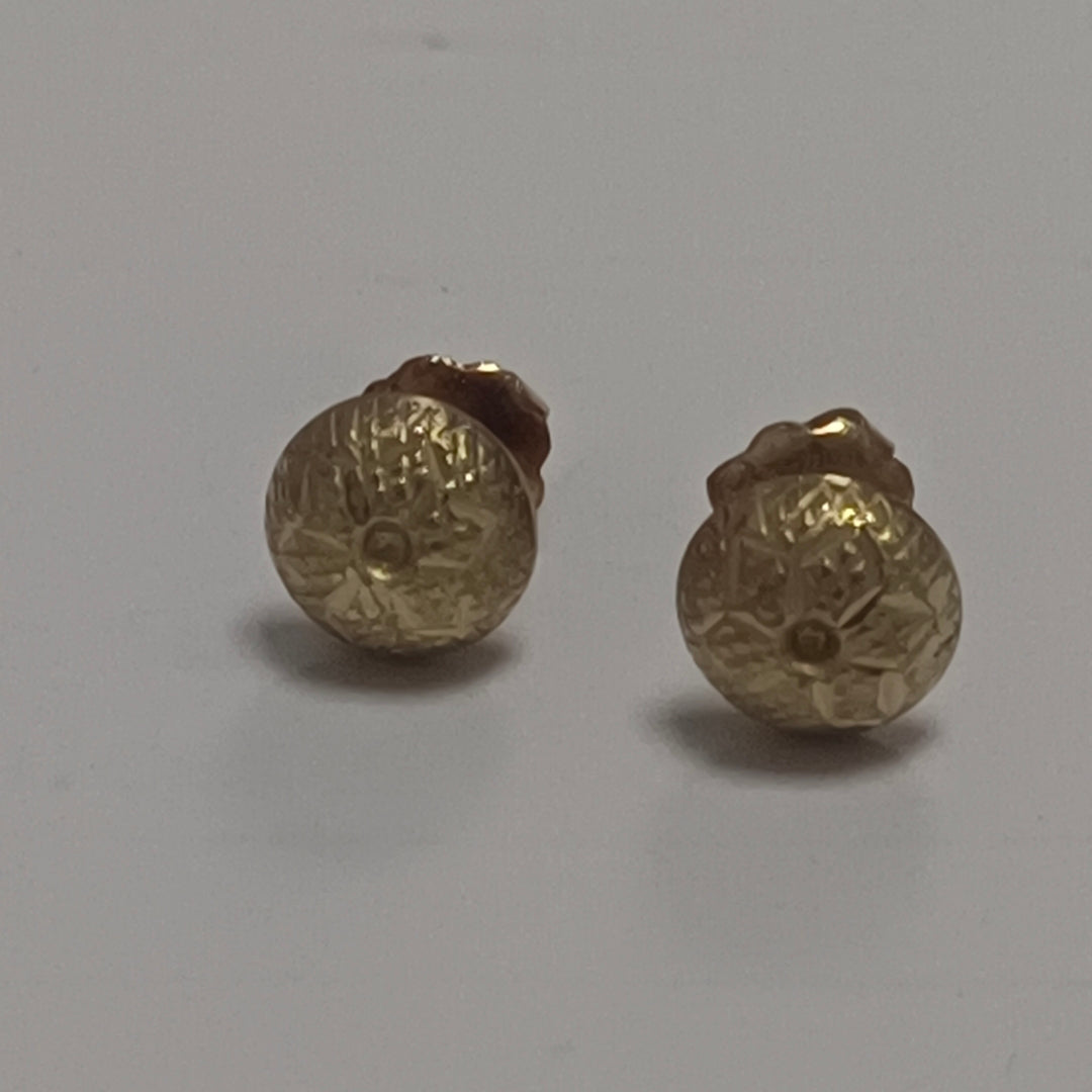 ARETES PAR ORO 18 K 0.7 GRMS (SEMINUEVO)