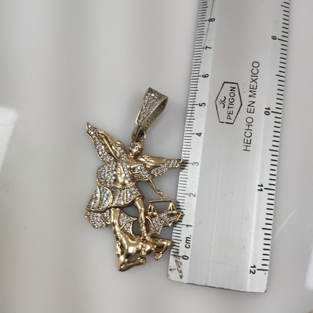 DIJE ORO 8 K 10.9 GRMS (SEMINUEVO)