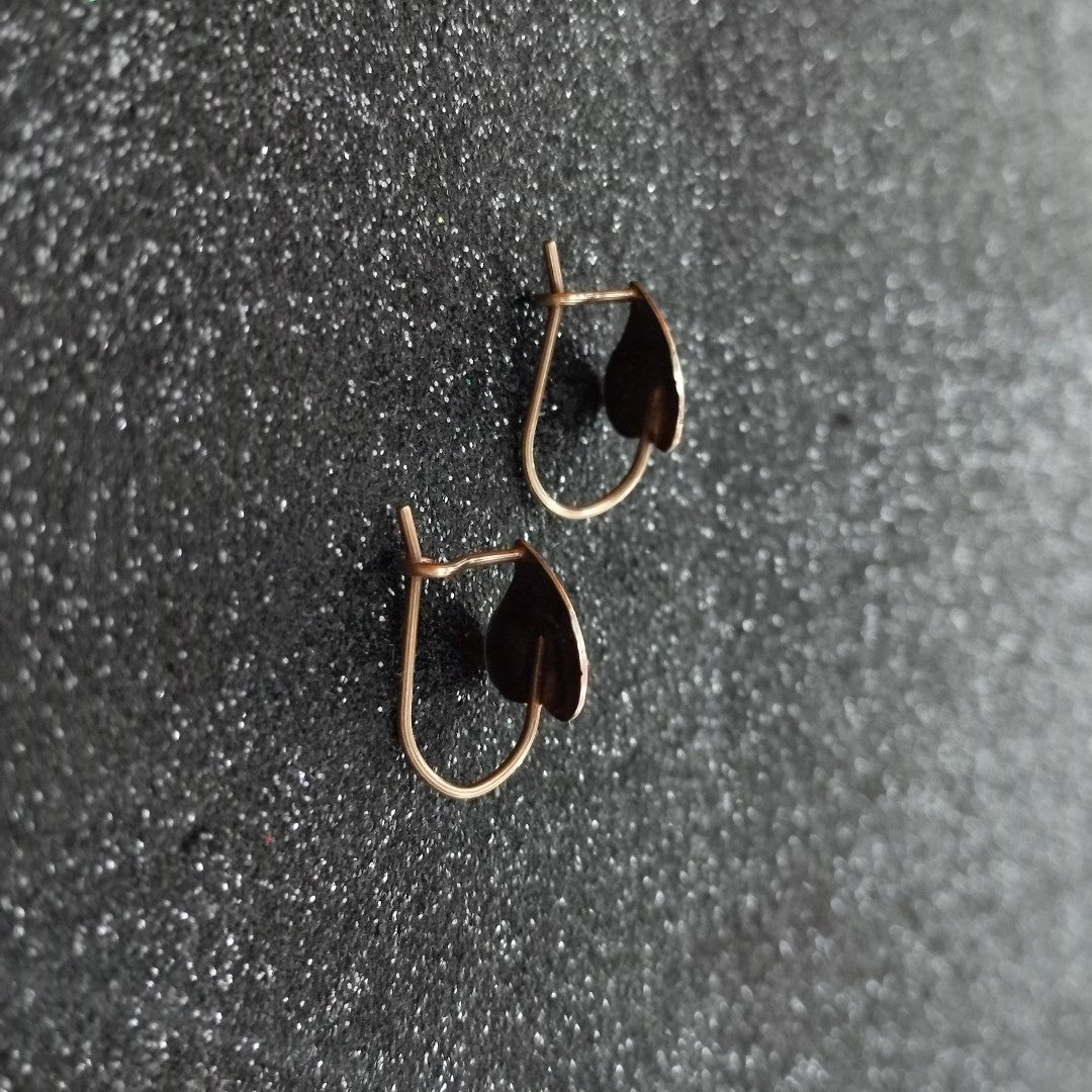 ARETES PAR ORO 8 K 0.8 GRMS (SEMINUEVO)
