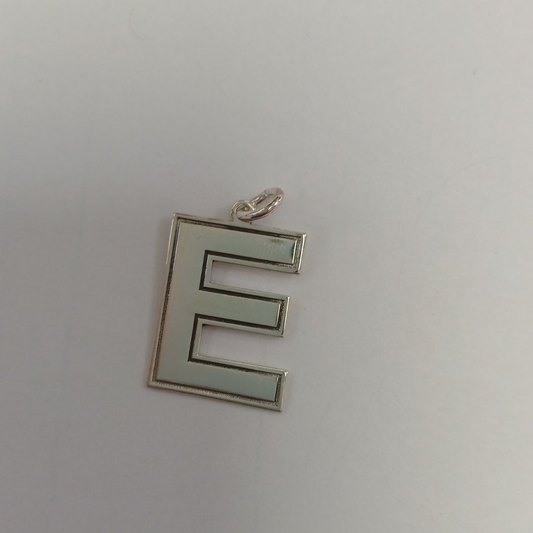 DIJE PLATA 4.9 GRMS (SEMINUEVO)