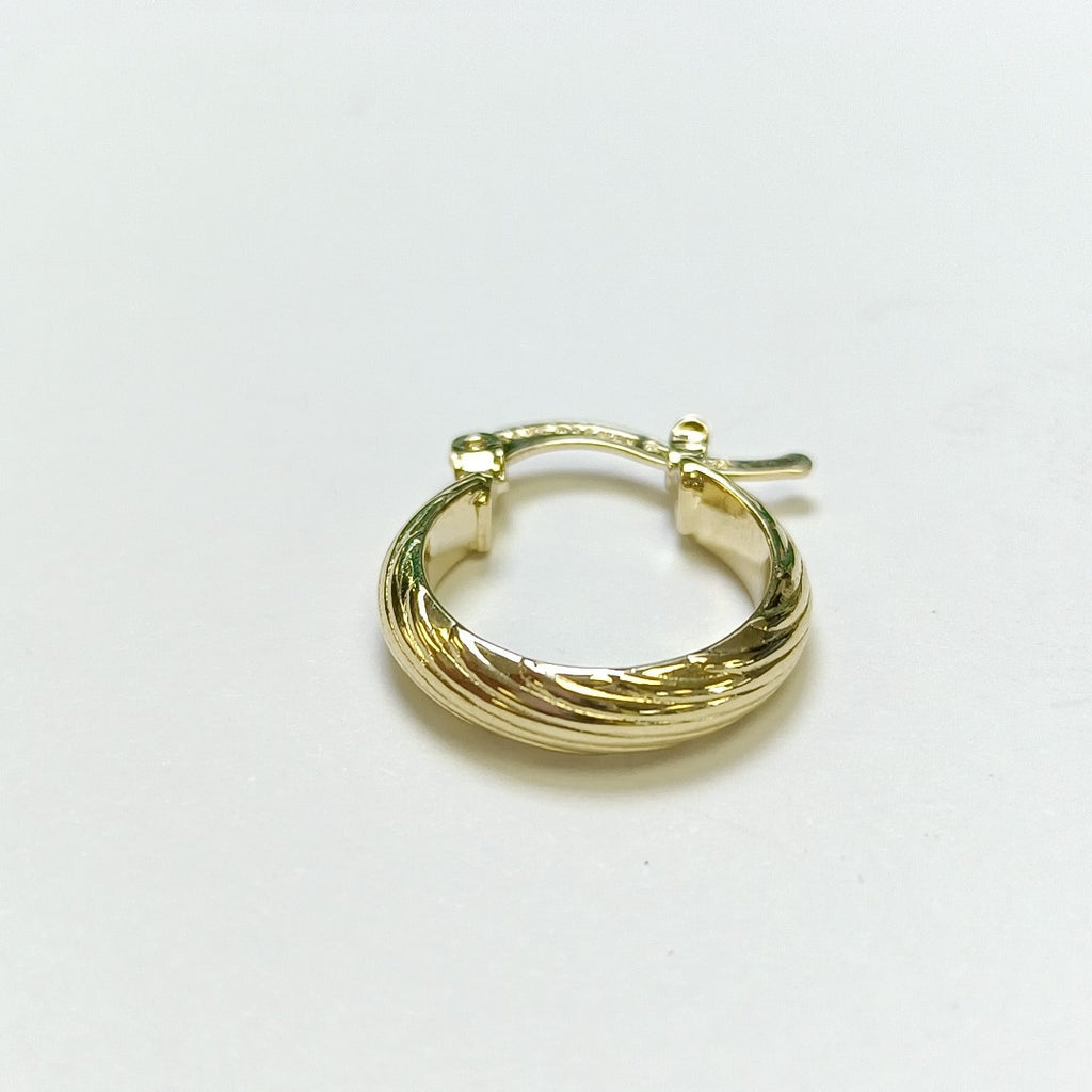 ARETES ARRACADA ASTRIADA 14K 1.6 GR (NUEVO)