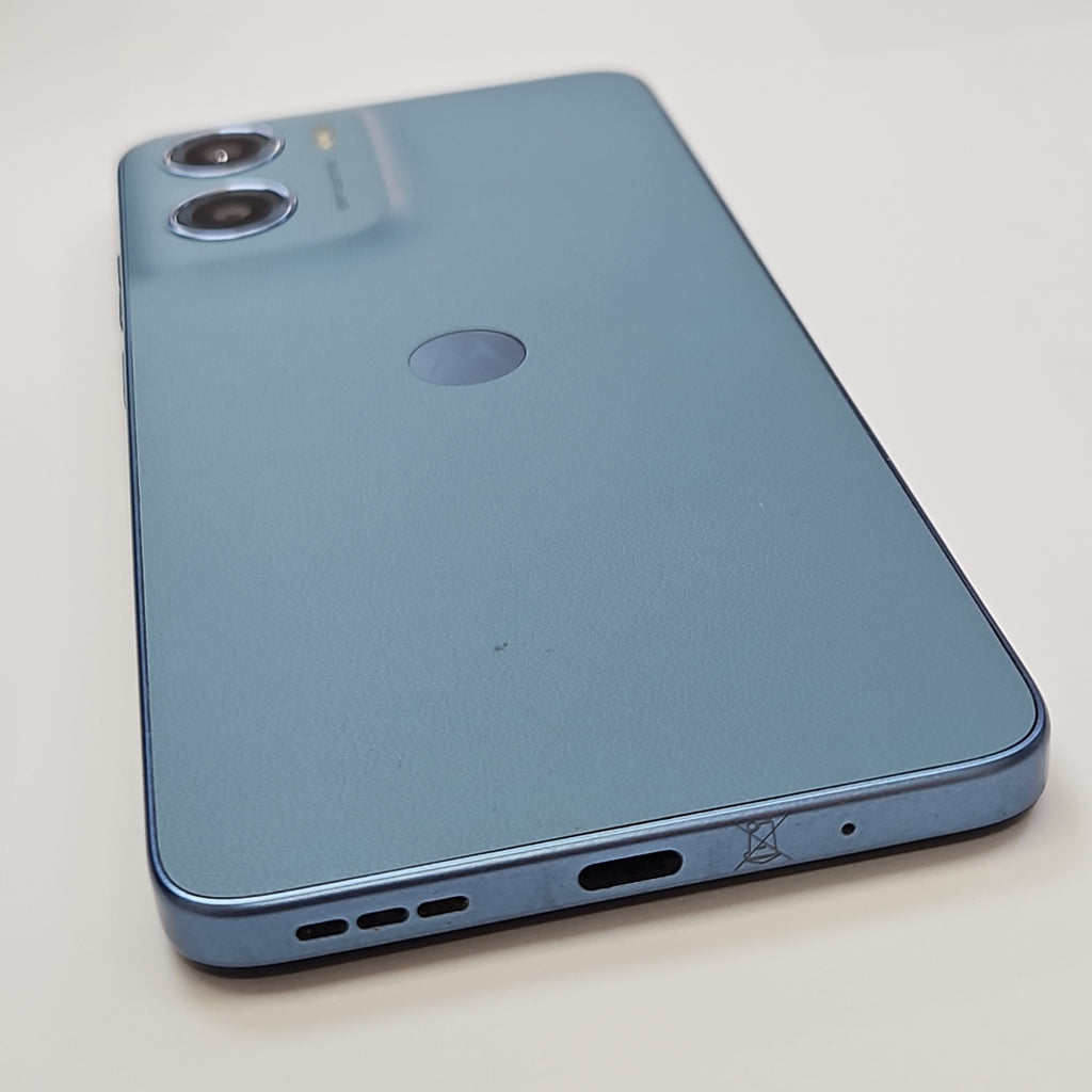 CELULAR MOTOROLA MOTO G05 XT2523-2 (2025) 64 GB 4 GB RAM (SEMINUEVO)