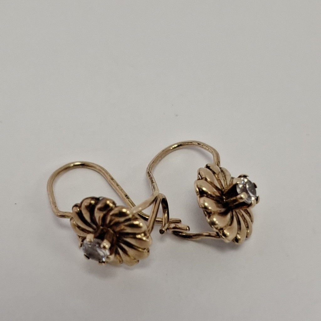 ARETES PAR ORO 8 K 1.3 GRMS (SEMINUEVO)