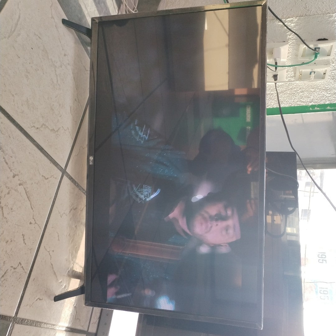PANTALLA LG 32LK540BPUA(2019) 32 " LED FULL HD (SEMINUEVO)
