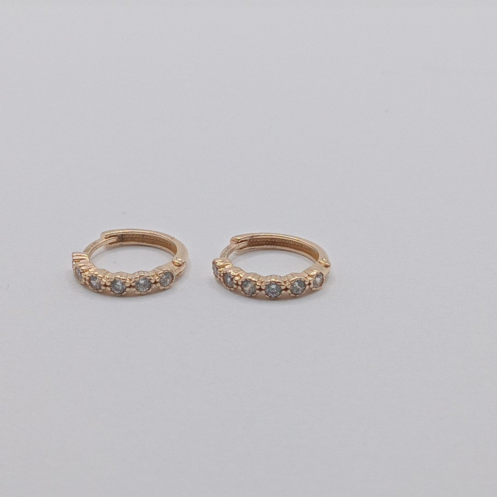 ARETES HUGGIES C CIRCONIAS 14K 2 GR (NUEVO)