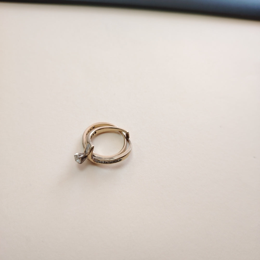 SOLITARIO ORO 14 K 3.5 GRMS (SEMINUEVO)