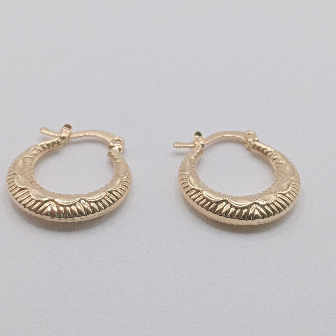 ARETES ARRACADAS HUECAS 14K 1.7 GR (NUEVO)