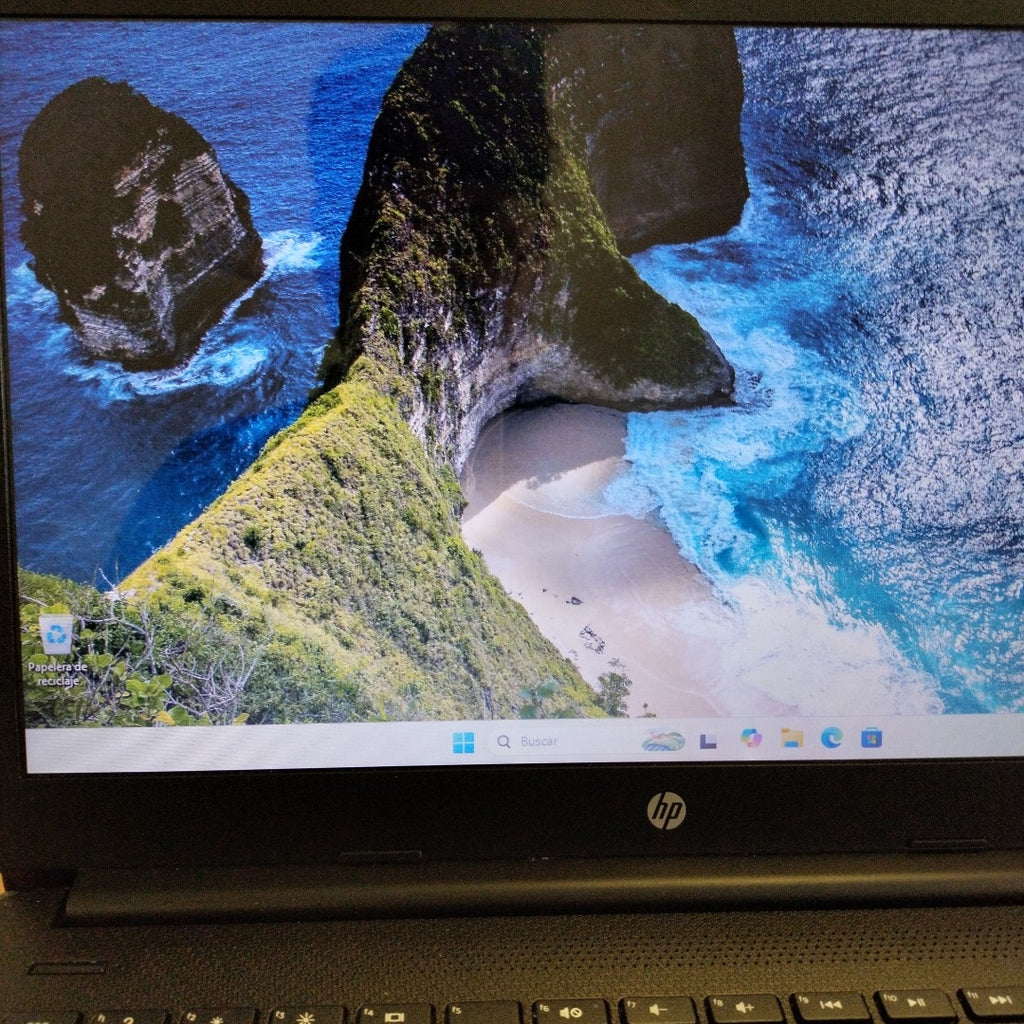 LAPTOP HP 14-DQ0500LA (2023) 128 GB SSD 4 GB RAM (SEMINUEVO)
