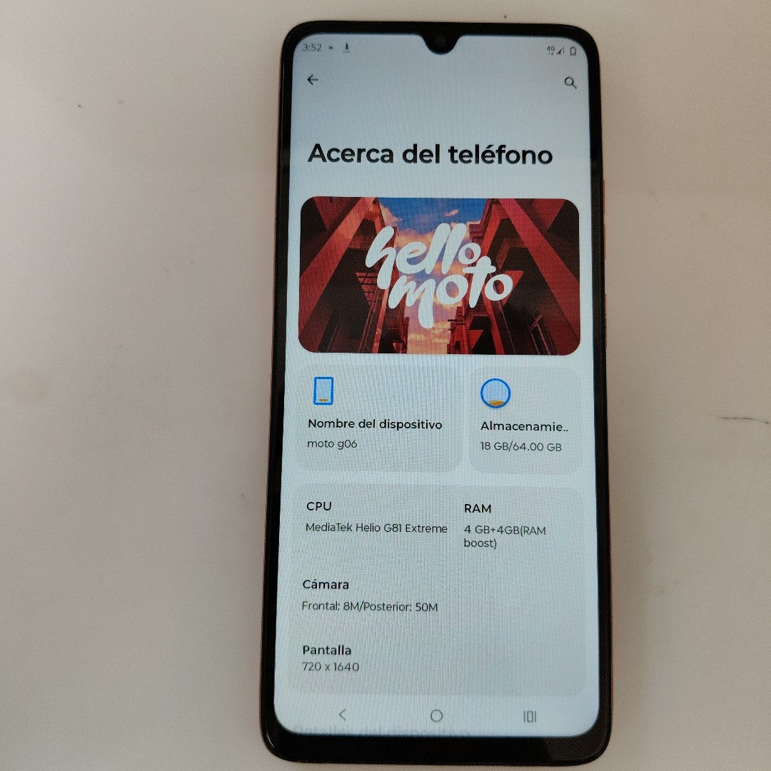 CELULAR MOTOROLA MOTO G06 XT2535-2 (2025) 64 GB 4 GB RAM (SEMINUEVO)
