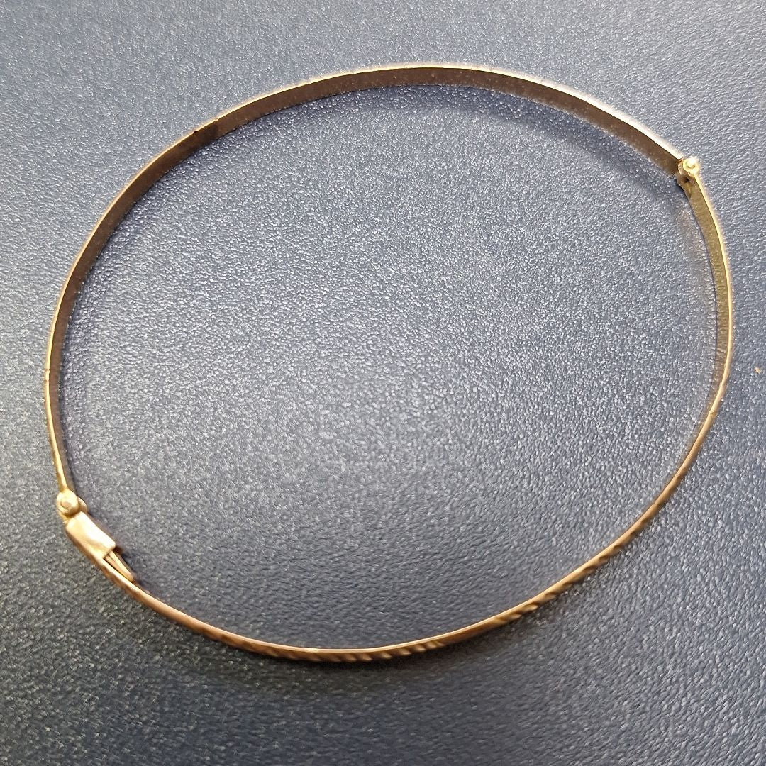 PULSERA RIGIDA ORO 8 K 4.7 GRMS (SEMINUEVO)