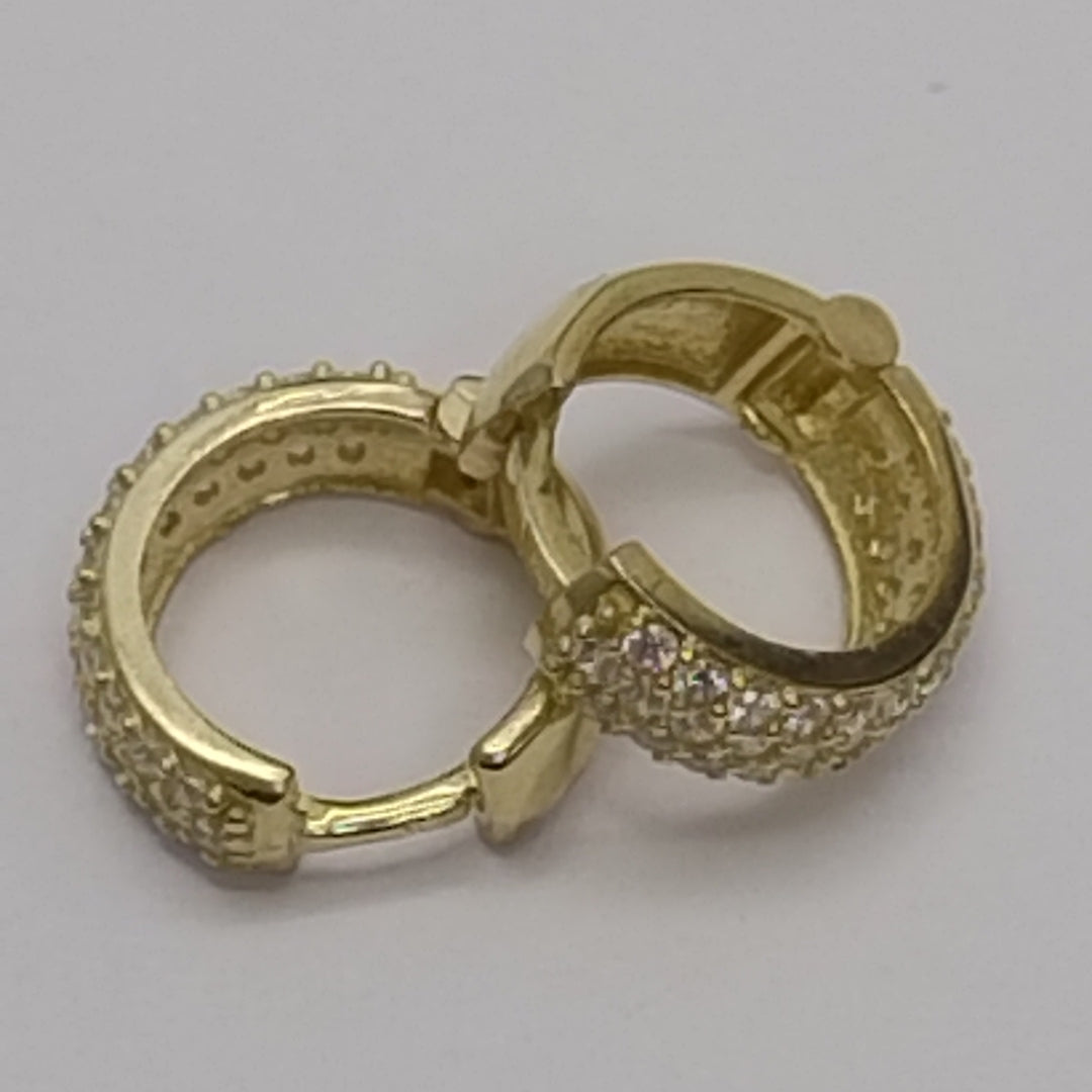 ARETES HUGGIE CON CIRCONIAS 14K 2 GR (NUEVO)