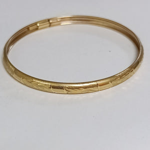 PULSERA RIGIDA ORO 10 K 4.8 GRMS (SEMINUEVO)