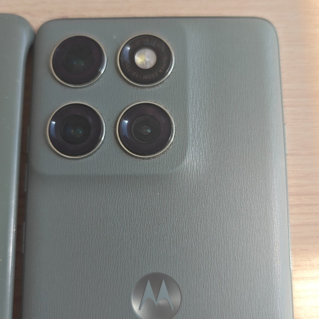 CELULAR MOTOROLA EDGE 60 PRO XT2507-1 (2025) 512 GB 12 GB RAM (SEMINUEVO)