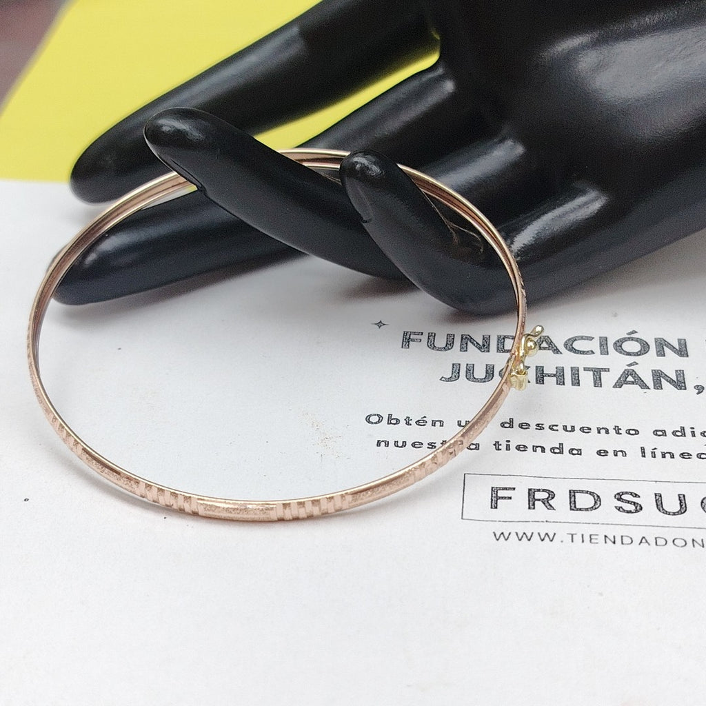 PULSERA RIGIDA ORO 14 K 3.9 GRMS (SEMINUEVO)