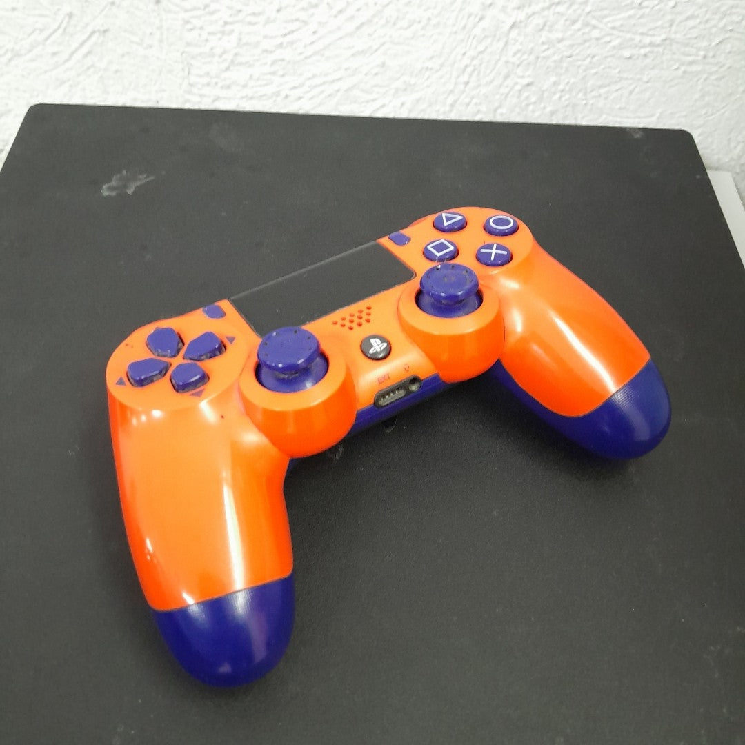 CONSOLA DE VIDEOJUEGO SONY PS4 1 TB (SEMINUEVO)