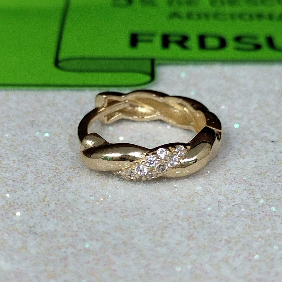HUGGIES ORO 14K 2.2 (NUEVO)