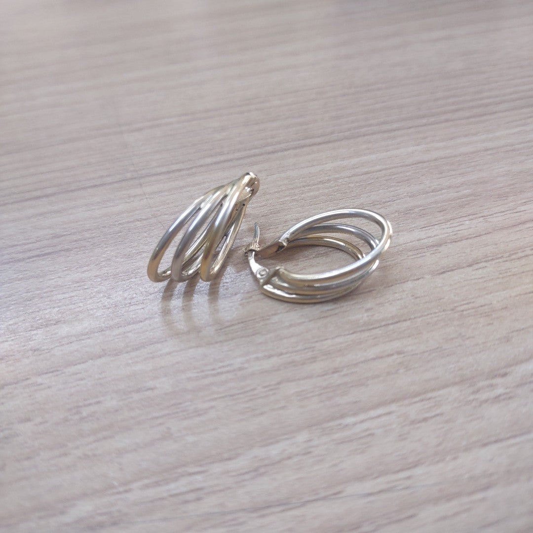 ARRACADAS PAR ORO 14 K 3.9 GRMS (SEMINUEVO)
