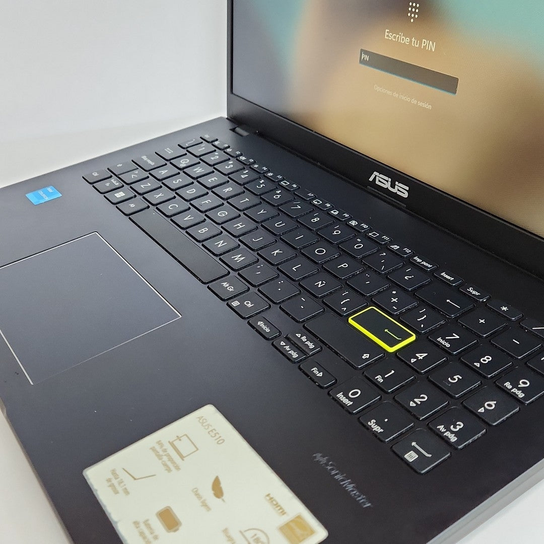 LAPTOP ASUS VIVOBOOK E510KA-BR760W (2024) 128 GB SSD 4 GB RAM (SEMINUEVO)