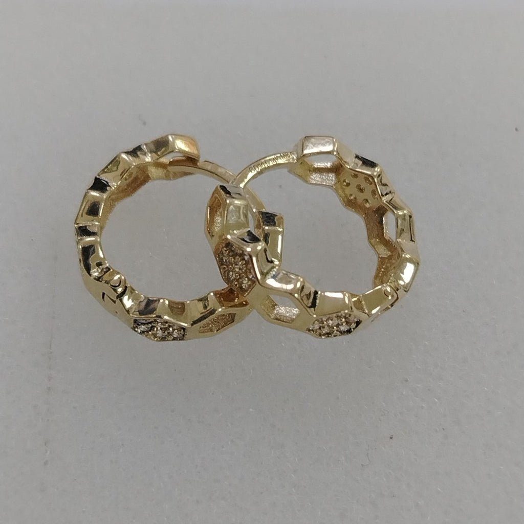 ARETES HUGGIES HEXAGONALES C CIRCONIAS 14K 2.6 GR (NUEVO)