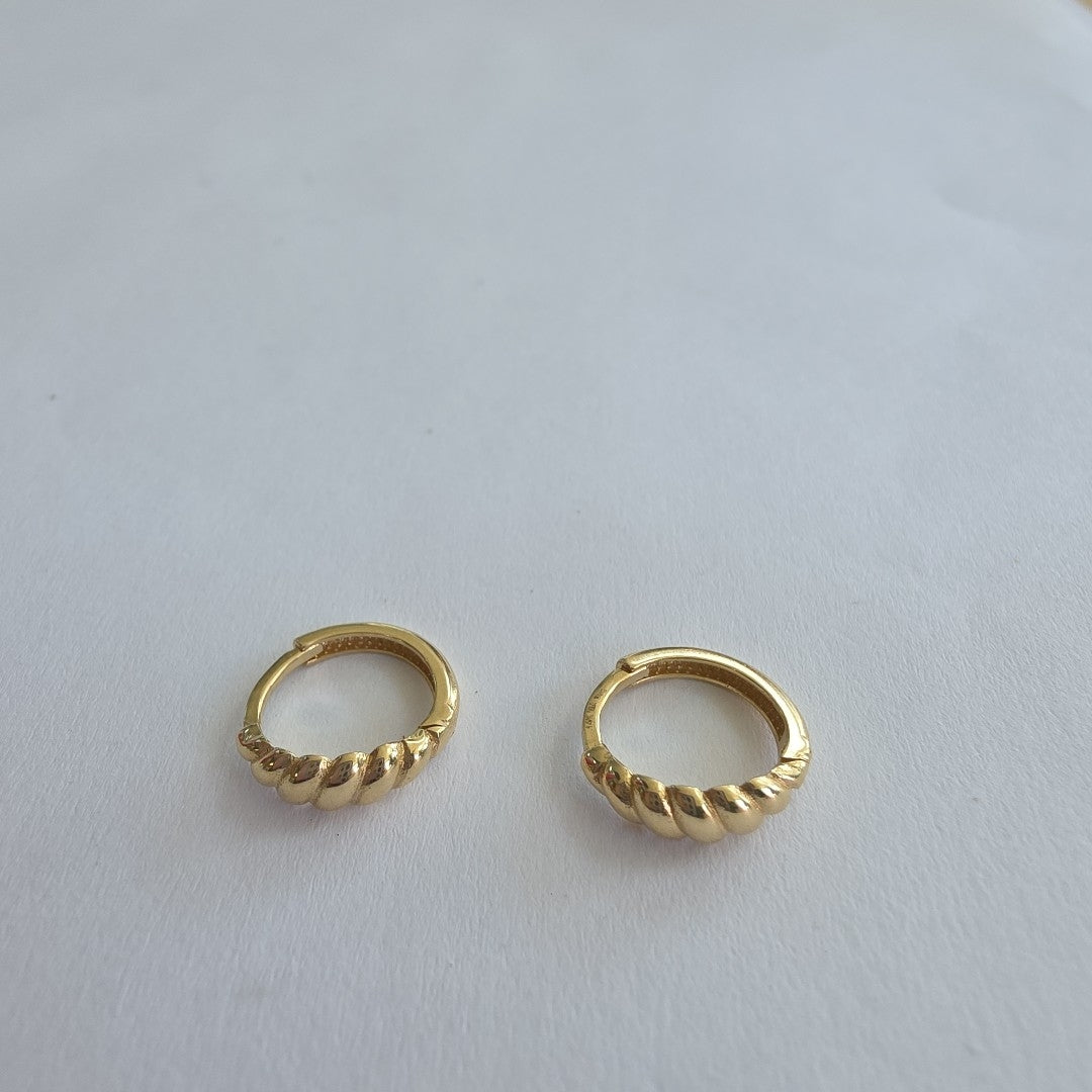 HUGGIES ORO 14K 1.3 (NUEVO)