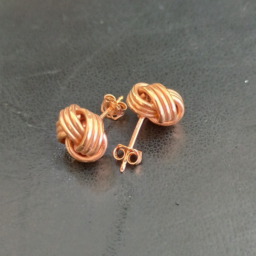 BROQUELES PAR ORO 14 K 1.2 GRMS (SEMINUEVO)