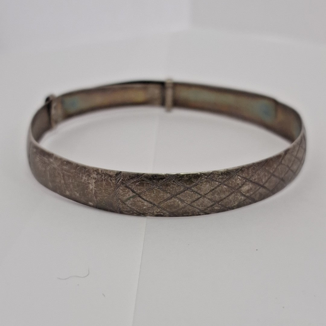 PULSERA RIGIDA PLATA 9.1 GRMS (SEMINUEVO)