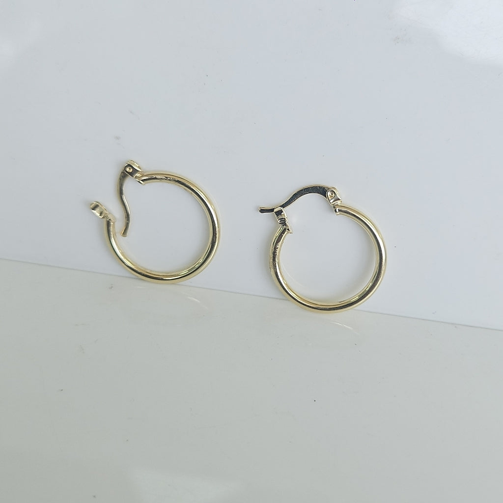 ARETES TEJIDO ARRACADAS LISAS 14K 1.2 GR (NUEVO)