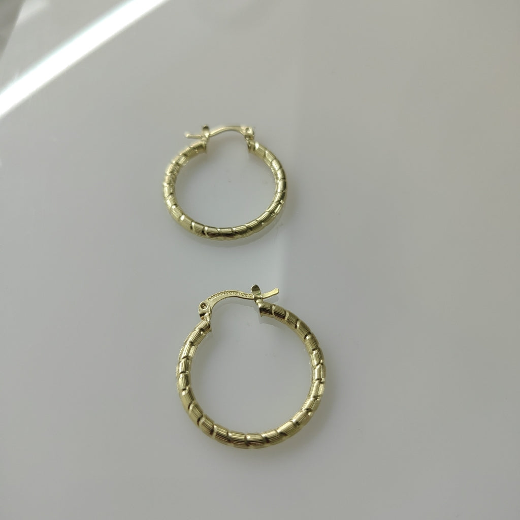 ARETES ARRACADAS LABRADAS 14K 3.3 GR (NUEVO)