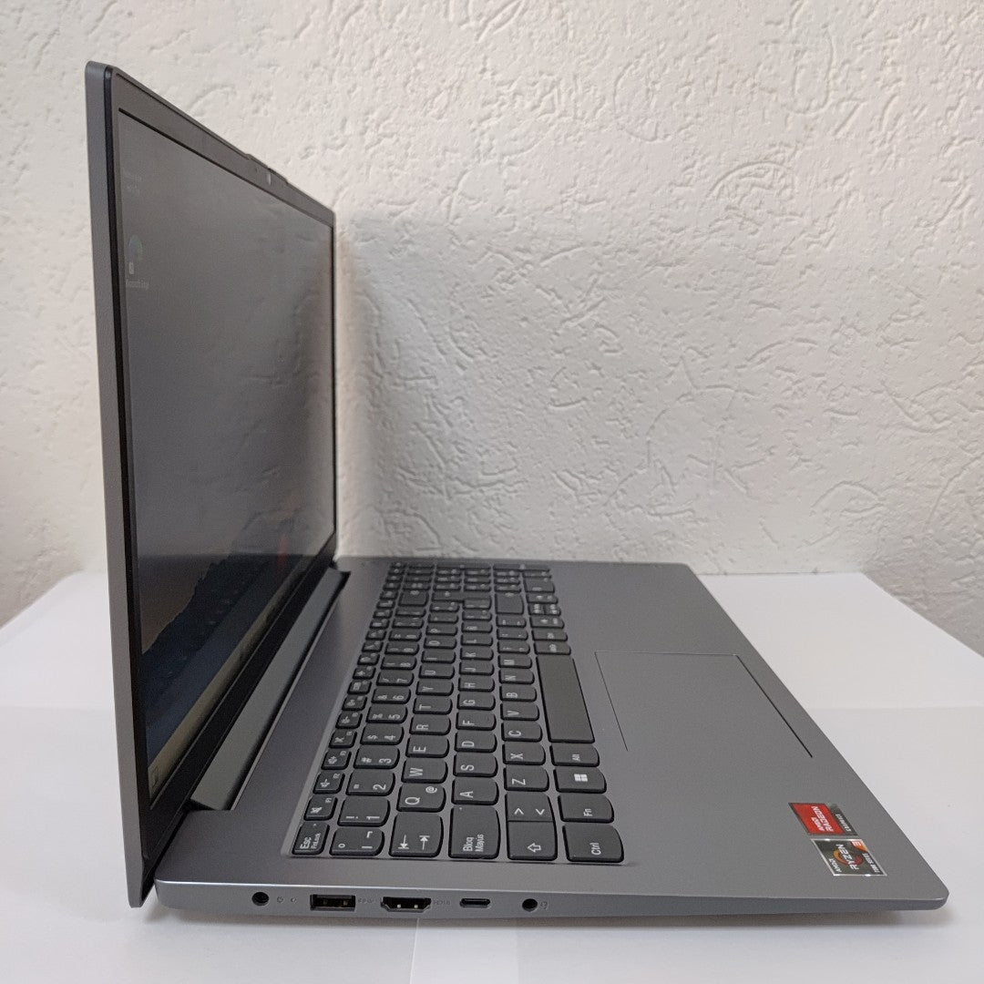 LAPTOP LENOVO V15 G4 AMN (2025) 512 GB SSD 16 GB RAM (SEMINUEVO)