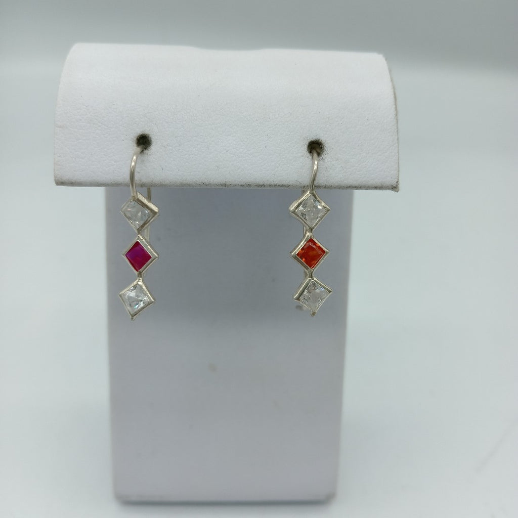 ARETES PAR PLATA 1,40 GRMS (SEMINUEVO)