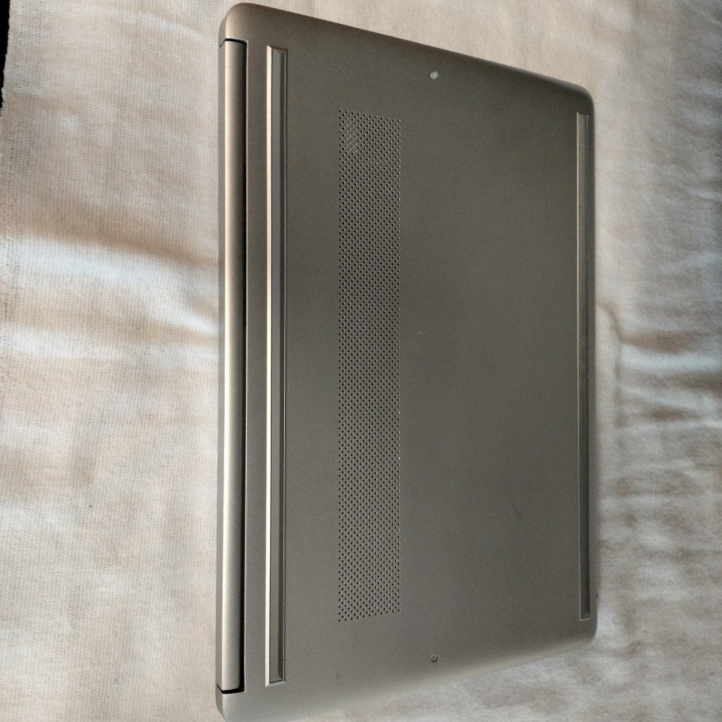 LAPTOP HP 14-DQ0530LA(2024) 256 GB SSD 8 GB RAM (SEMINUEVO)
