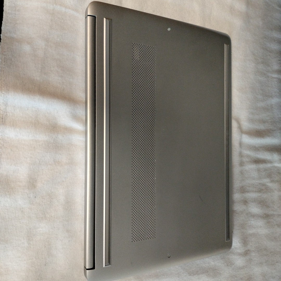 LAPTOP HP 14-DQ0530LA(2024) 256 GB SSD 8 GB RAM (SEMINUEVO)